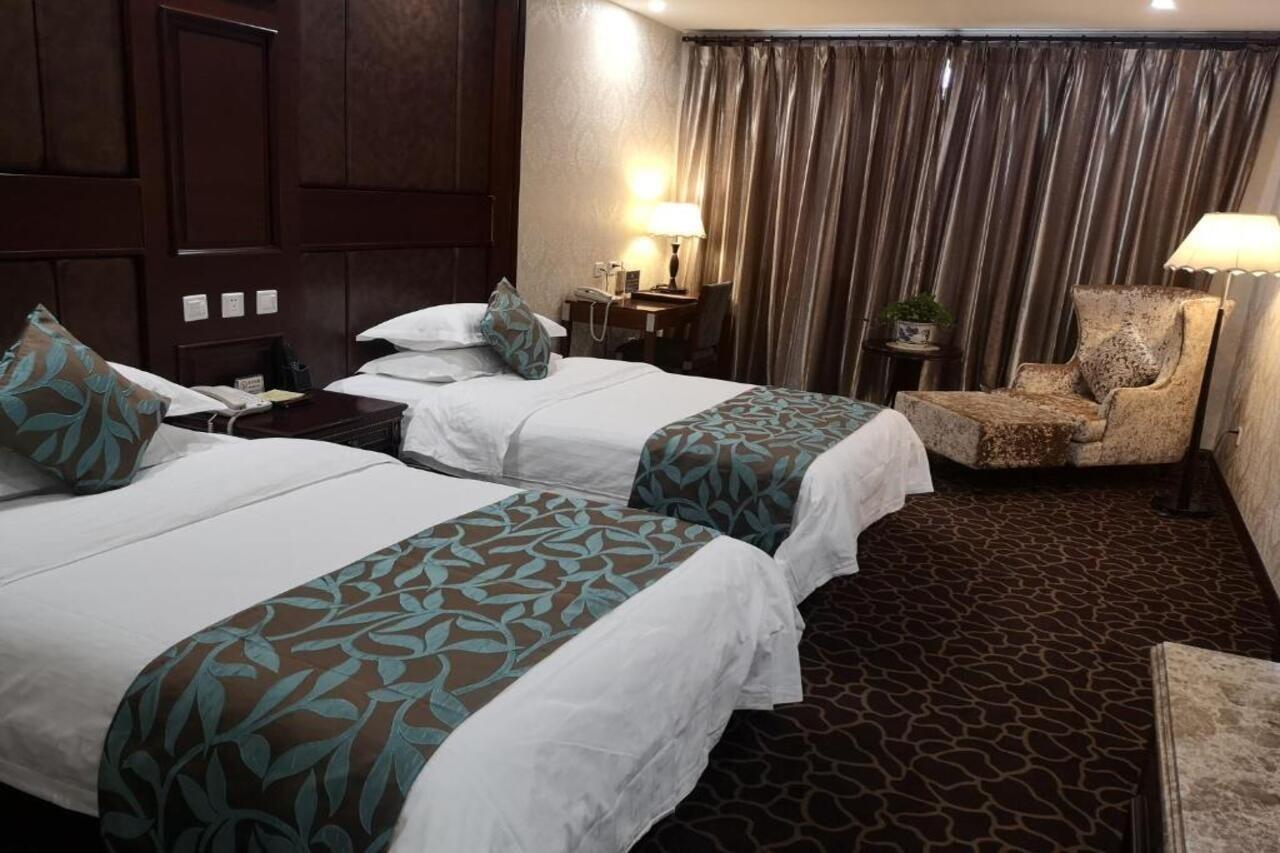 Beijing Commercial Business Hotel Экстерьер фото