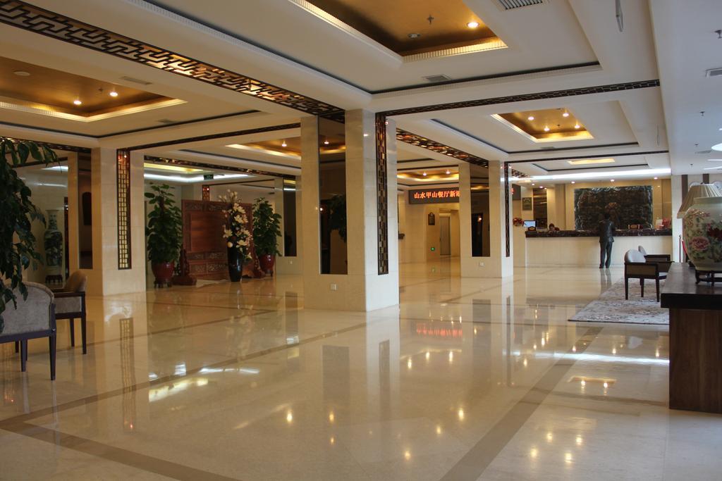 Beijing Commercial Business Hotel Экстерьер фото