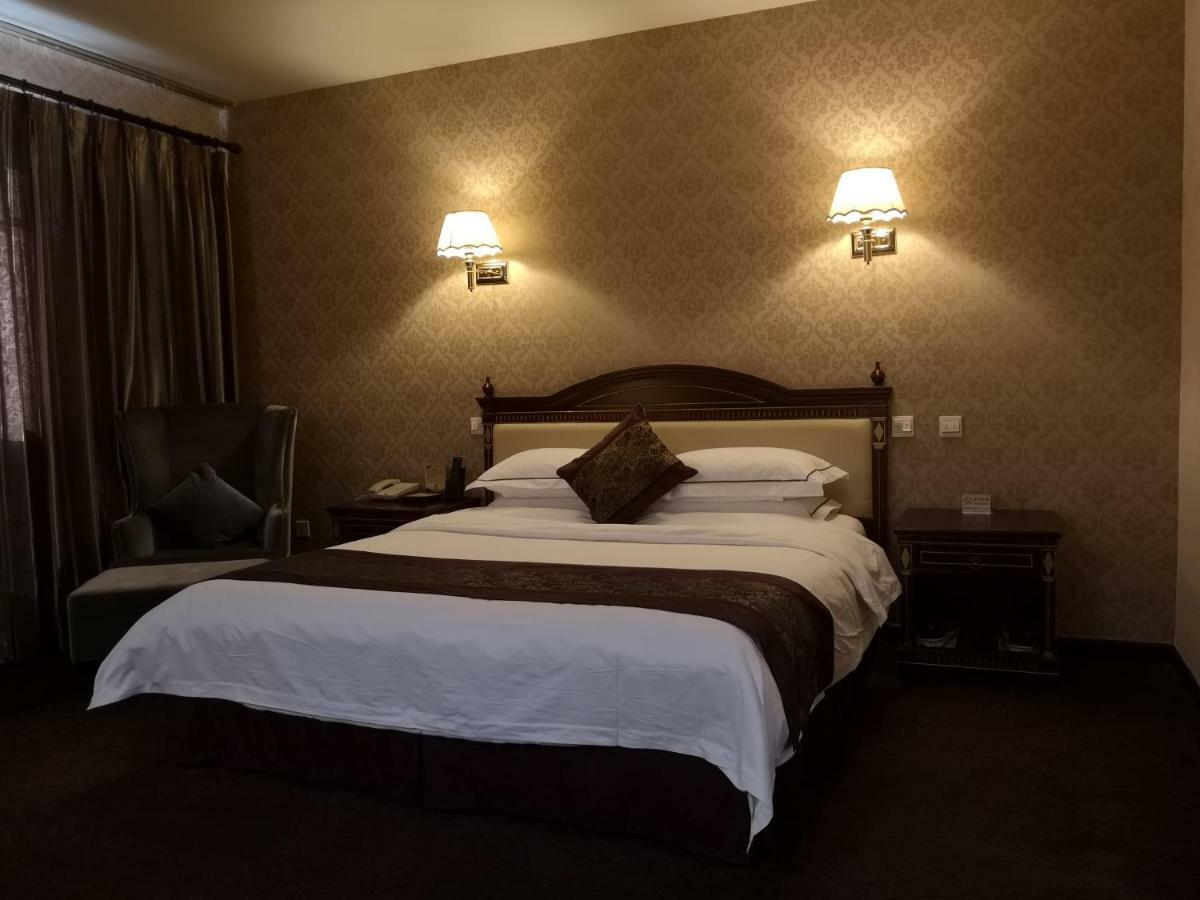 Beijing Commercial Business Hotel Экстерьер фото