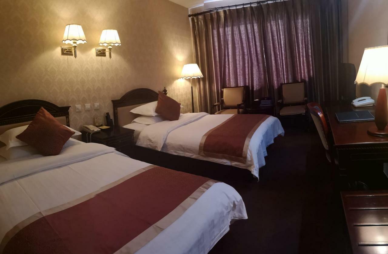 Beijing Commercial Business Hotel Экстерьер фото